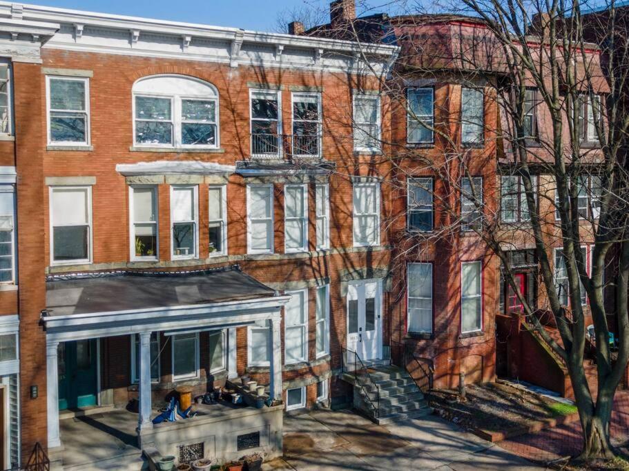 Flats On Front - Riverfront Gem Fast Wi-Fi 3F Harrisburg Exterior photo