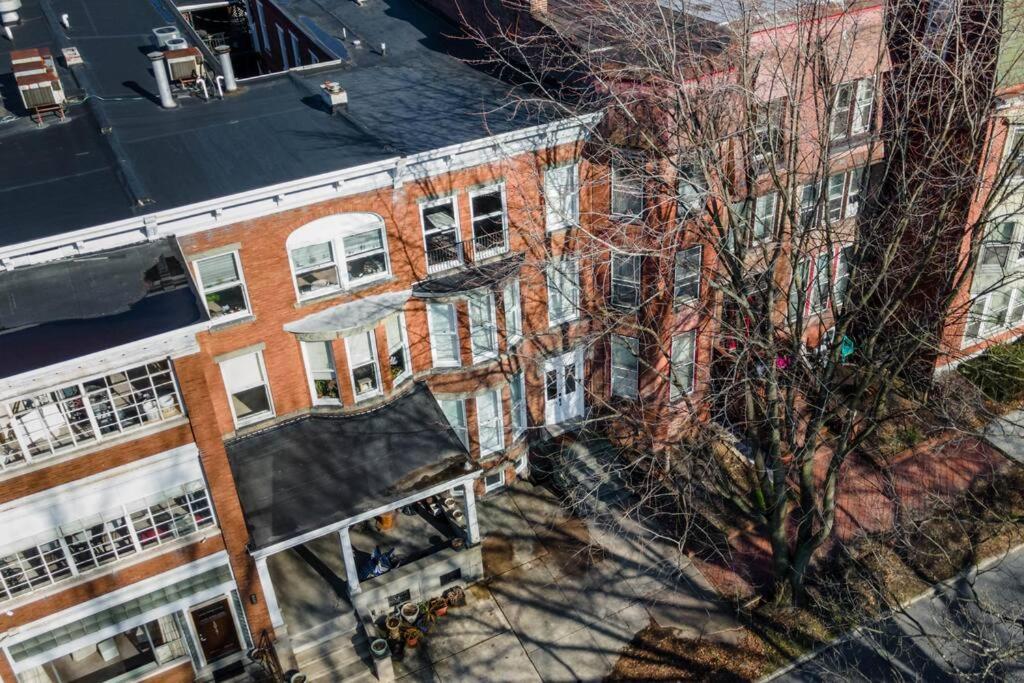 Flats On Front - Riverfront Gem Fast Wi-Fi 3F Harrisburg Exterior photo