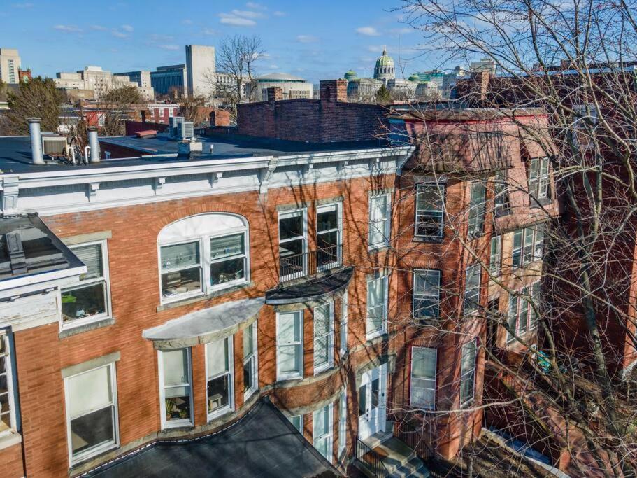 Flats On Front - Riverfront Gem Fast Wi-Fi 3F Harrisburg Exterior photo